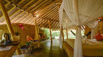 Suíte luxo | Cofres nos quartos, individualmente decorados