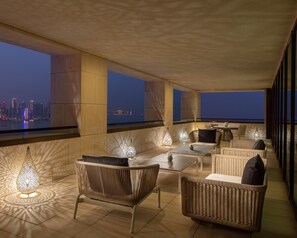 Premium bedding, down comforters, minibar, in-room safe - Park Hyatt Doha (Doha)