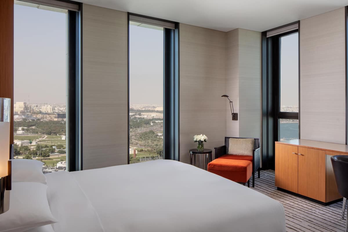 Premium bedding, down duvets, minibar, in-room safe