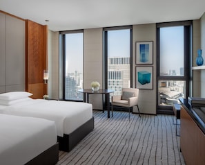 Premium bedding, down comforters, minibar, in-room safe - Park Hyatt Doha (Doha)