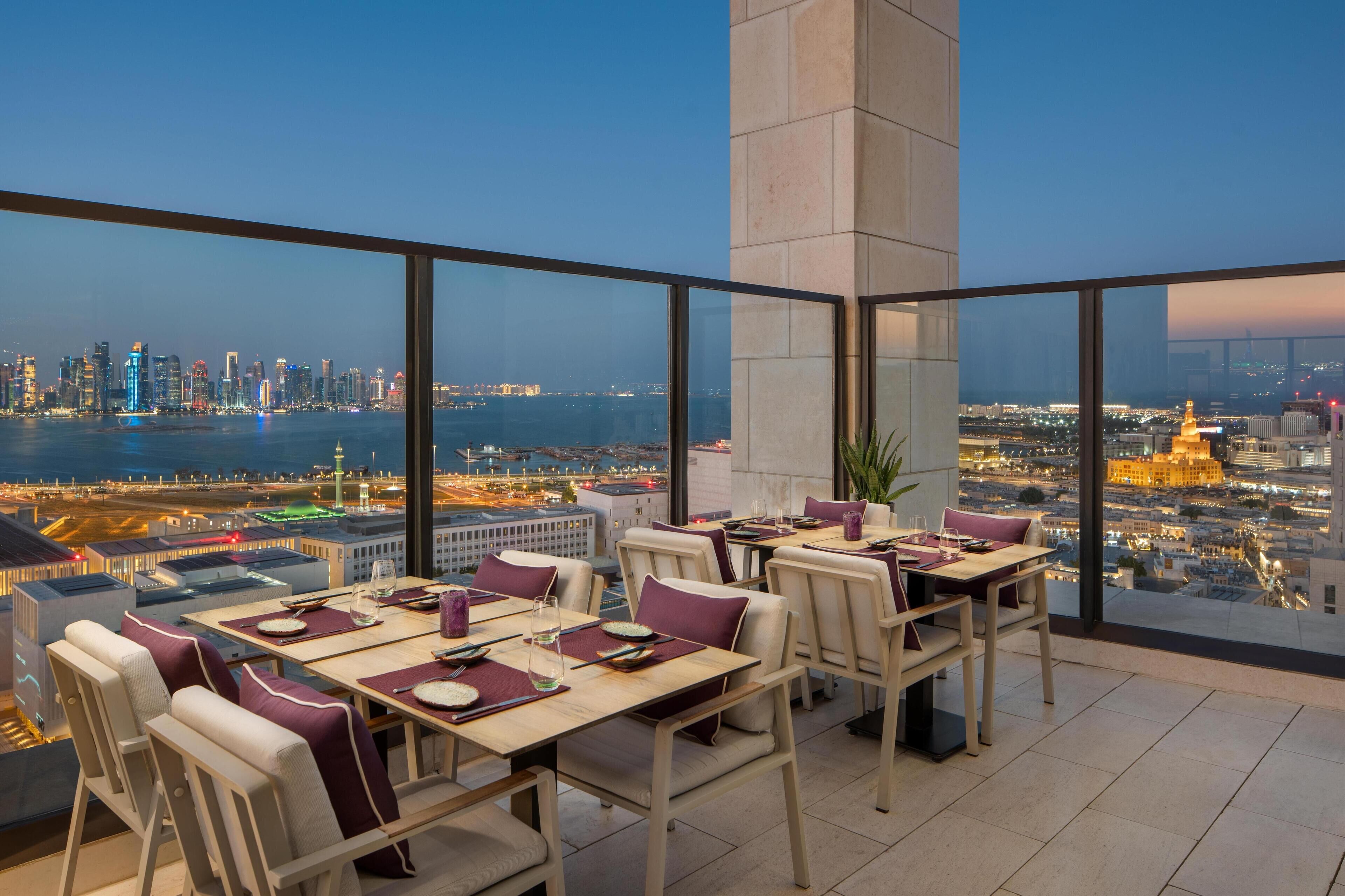 4 restaurants, breakfast, lunch, dinner served; Japanese cuisine