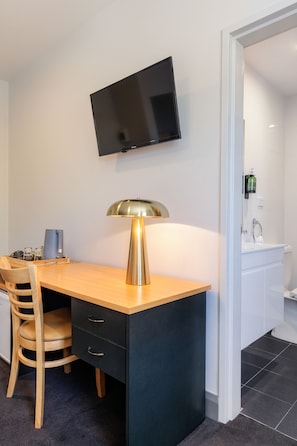 Pillowtop beds, in-room safe, soundproofing, free WiFi