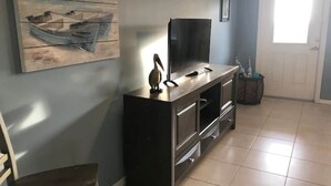 Smart TV - The Barefoot Bungalow (Englewood)