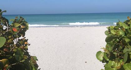 Sable dans tes orteils. . . DĂšs la sortie de votre porte!