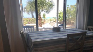 Dining - The Barefoot Bungalow (Englewood)