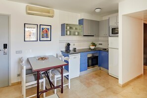 Køleskab, mikrobølgeovn, ovn, opvaskemaskine