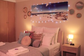 1 chambre, chambres insonorisées, fer et planche à repasser