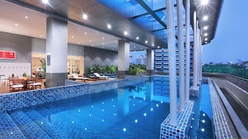 Piscine couverte