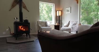 GerÀumiges Trapper Creek Chalet 2BR * Eingebettet in den Wald * in der NÀhe von Denali State Park