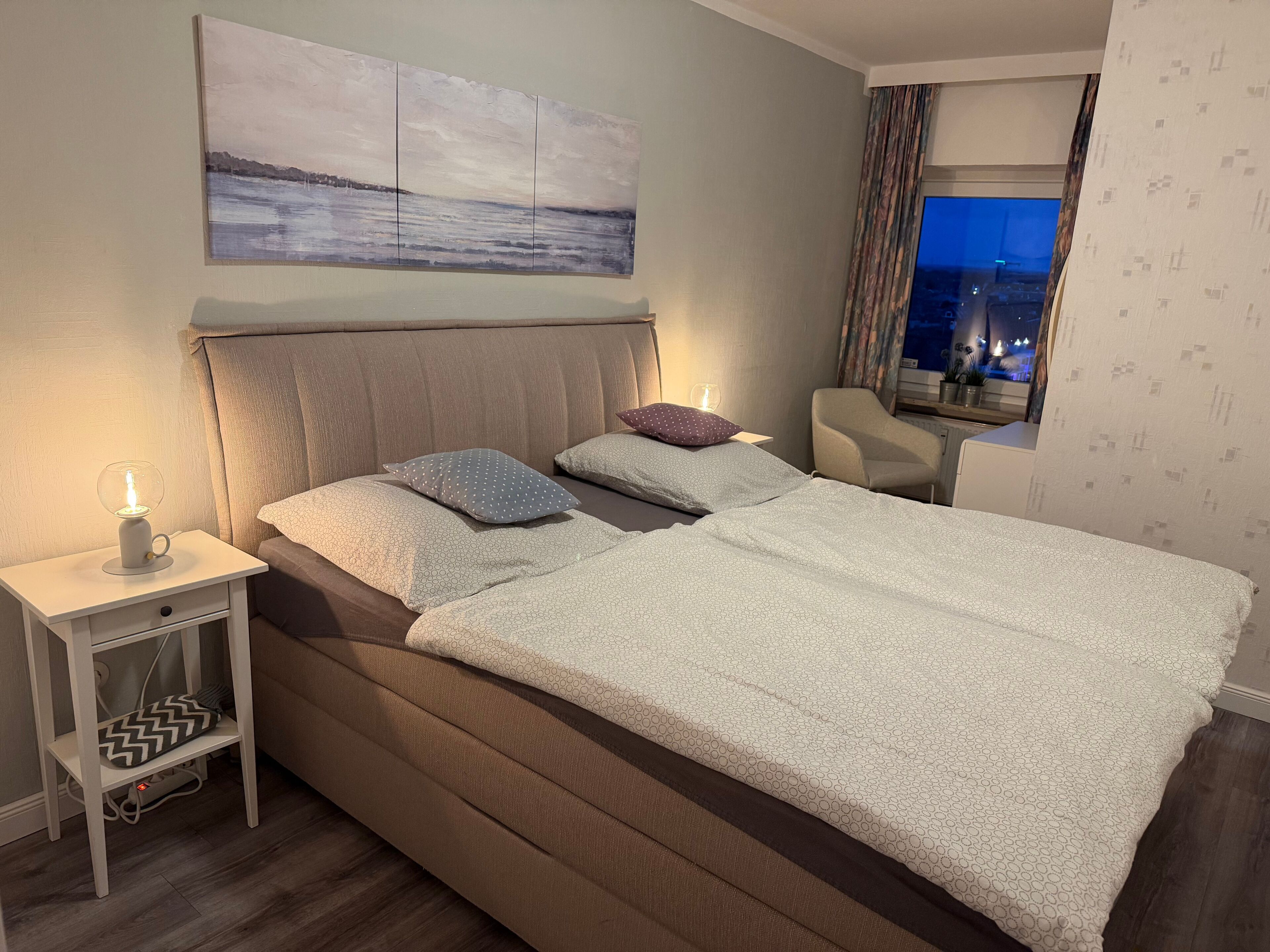 1 Schlafzimmer, Reisekinderbett, Bettwäsche