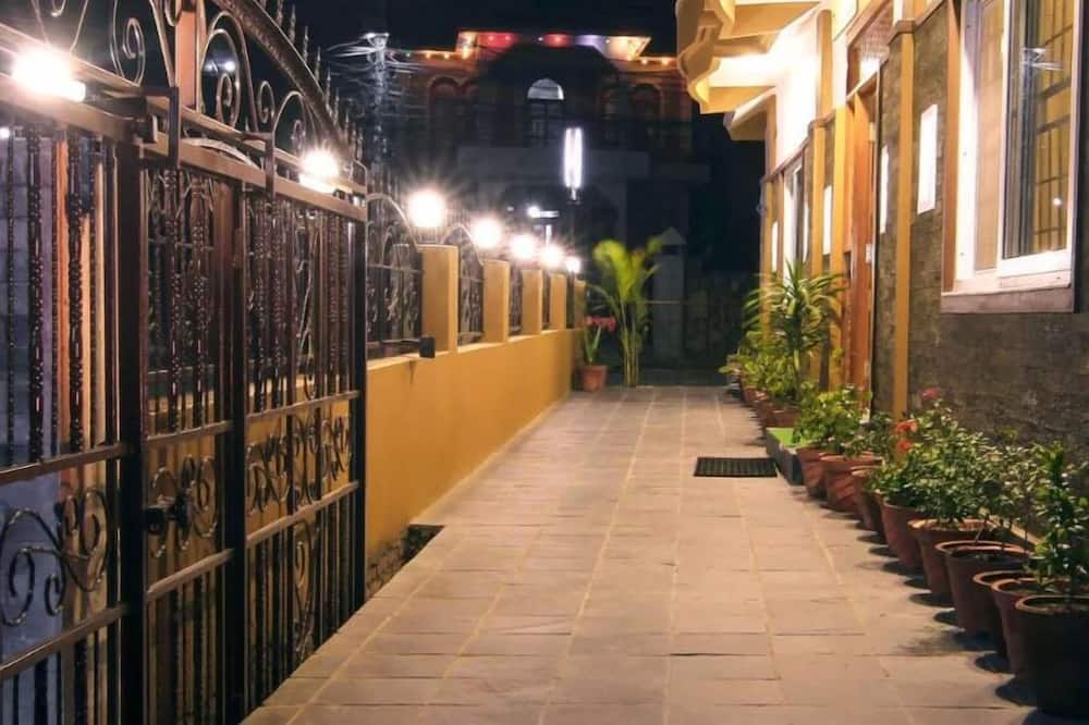 Hotel Basanta inn