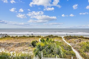 On the beach - Seaclusion A - Ocean Front 5,000sq foot Luxury 8 bedroom duplex w/Pool (NORTH MYRTLE BEACH)
