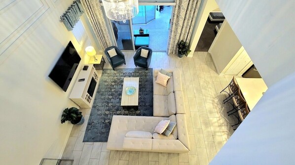 TV, fireplace, ping pong
