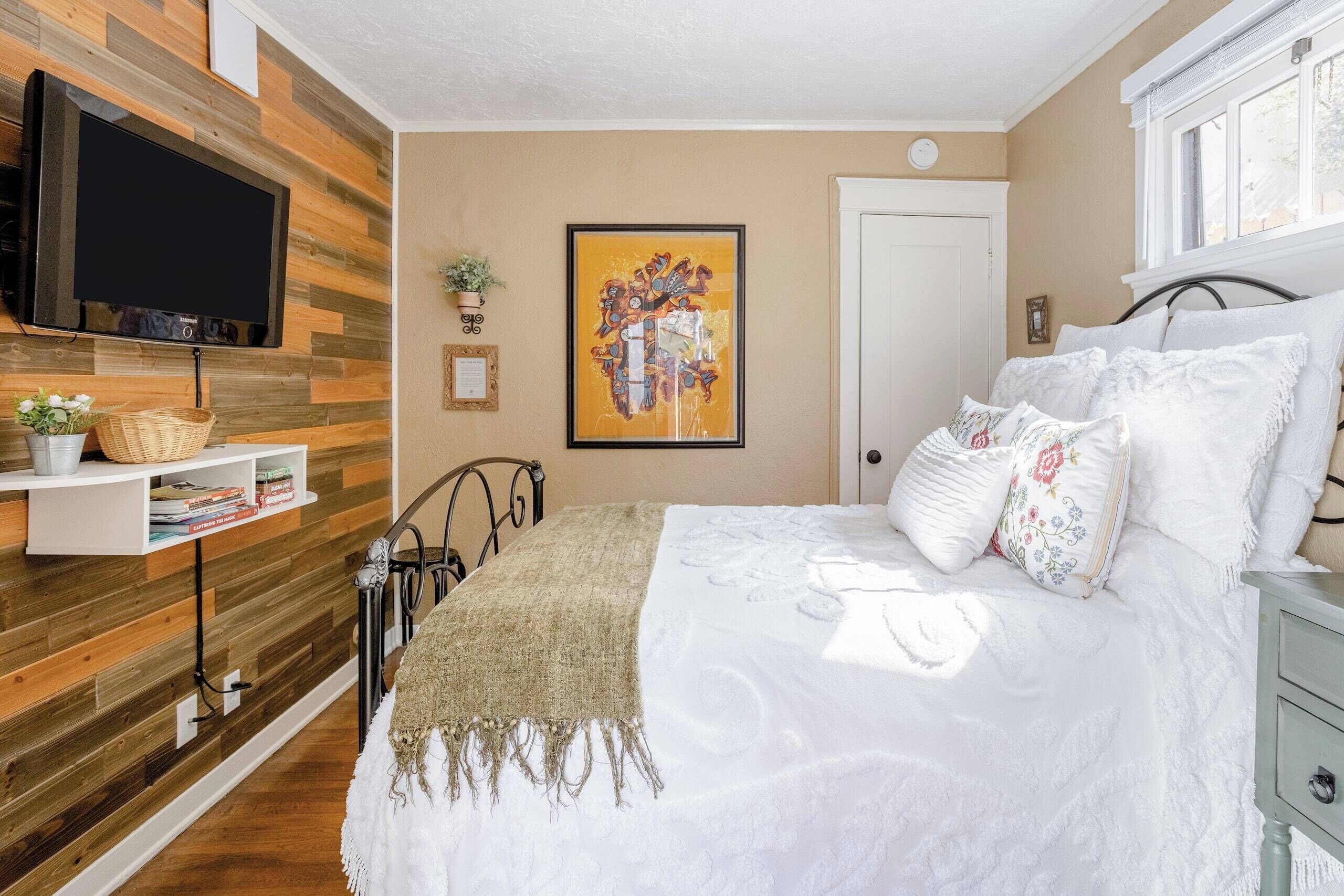 2 dormitorios, tabla de planchar con plancha, wifi gratis y ropa de cama