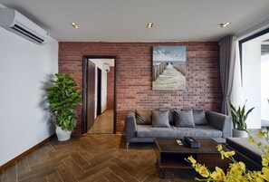 Family Suite | Living area