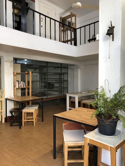 Ploy Hostel