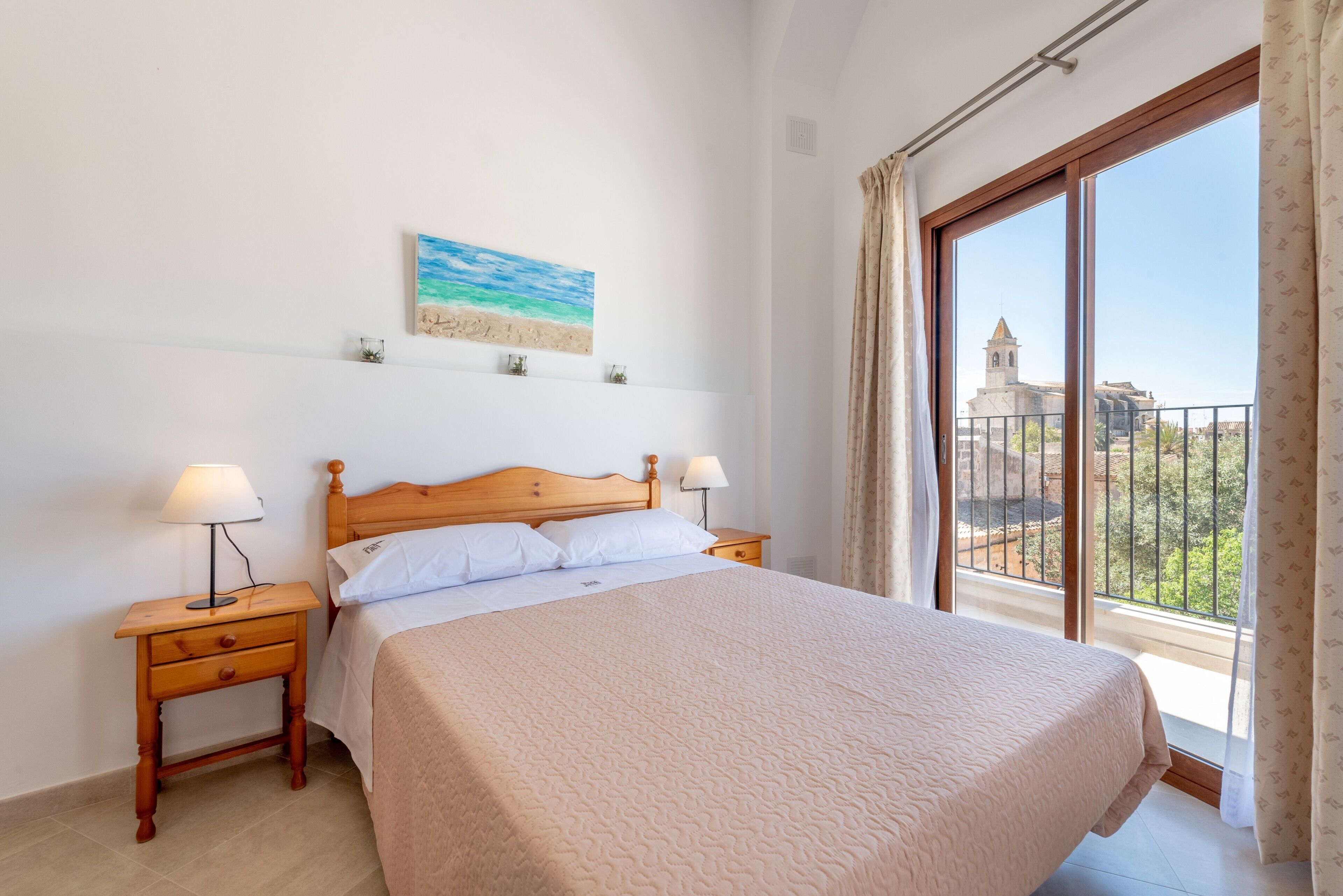 4 chambres, fer et planche à repasser, Wi-Fi gratuit, draps fournis