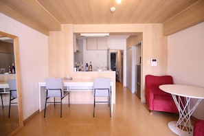 Living area - F apt 202 Mickey House SHIBUYA SHINJUKU (Tokyo)