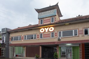 Exterior - OYO 645 Griya Mas Syariah (Curug)