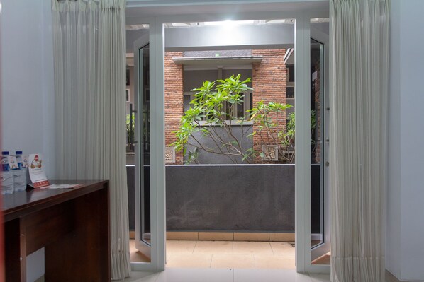 Deluxe Suite, 1 Double Bed | Balcony