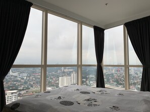 Deluxe Studio Suite