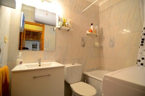 Bathtub