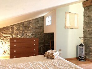 1 bedroom, iron/ironing board, bed sheets