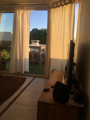 2 bedrooms, iron/ironing board, WiFi - Apartment t3 of 65 m2 and 25 m2 of terrace (La Grande-Motte)