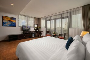 Down comforters, minibar, in-room safe, desk