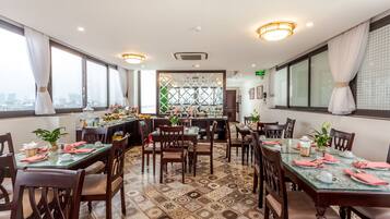 Bữa sáng buffet