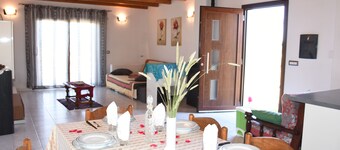 SU CUILE-relax house suitable for families or groups of friends IUN P8183