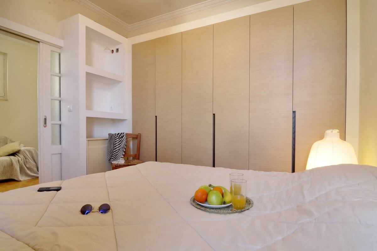 In-room safe, desk, iron/ironing board, free WiFi