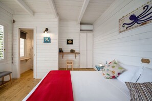 1 bedroom, desk, soundproofing, free WiFi