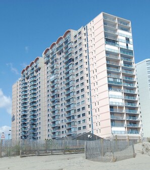 Exterior - XPLORIE ACTIVITIES & LINENS INCLUDED*!  OCEAN & BAY VIEWS!!! One unit back from oceanfront, spectacular views of both ocean & bay (Ocean City)