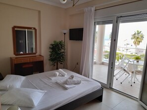 客房内保险箱、隔音、熨斗/熨衣板、免费 WiFi