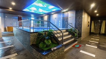 Tina de hidromasaje interior