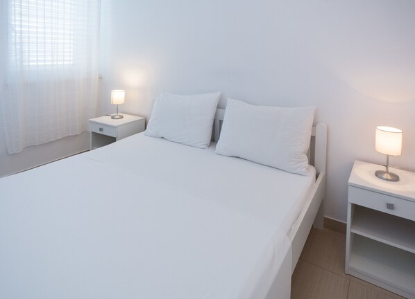 Apartment, Sea View | In-room safe, individually furnished, soundproofing, iron/ironing board - Rooms and Apartments Bruno (Split)