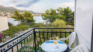 Room, Sea View | Terrace/patio