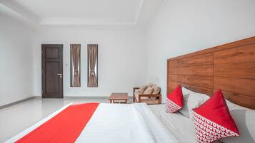Suite Deluks, 1 Tempat Tidur Double | 1 kamar tidur, meja kerja, dan seprai linen