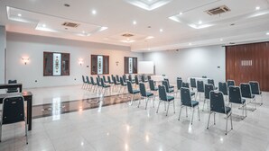 สถานที่จัดงานประชุม