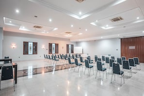 Meeting facility - Hotel O Bunga Karang Hotel (Bekasi)