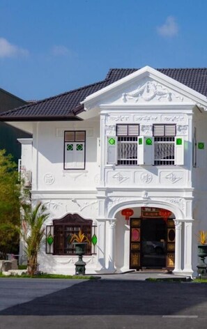 Exterior - Sound Gallery House - Hostel (Phuket)