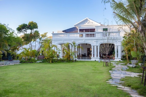 Garden view - Sound Gallery House - Hostel (Phuket)