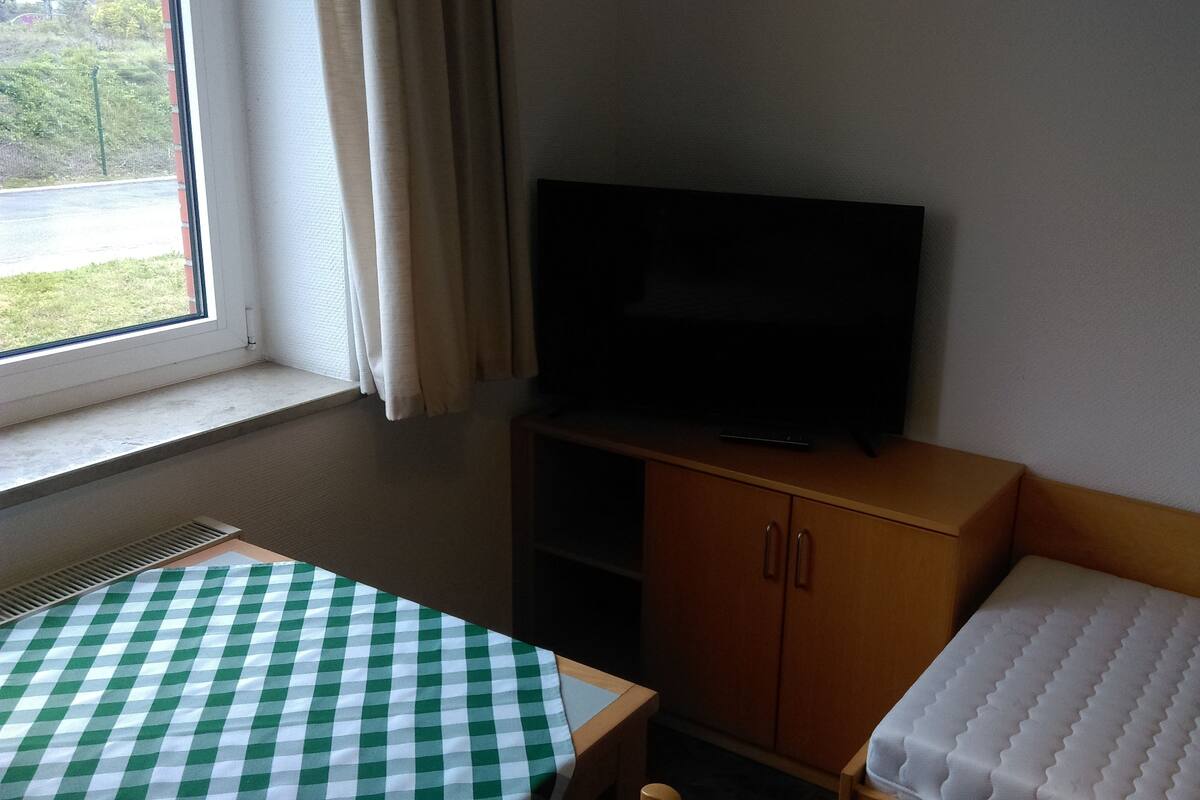 Standard Twin Room, 2 Twin Beds | 1 bedroom, WiFi (free), bed sheets