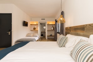 Habitación doble superior | Caja de seguridad en la habitación, wifi gratis y ropa de cama 