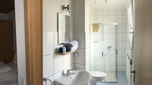 Uklassifisert bilde, 2 av 33, knapp