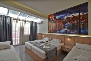 Minibar, in-room safe, soundproofing, iron/ironing board - Dafni Plus Hotel (Dio-Olympos)