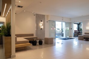 Reception - Dafni Plus Hotel (Dio-Olympos)