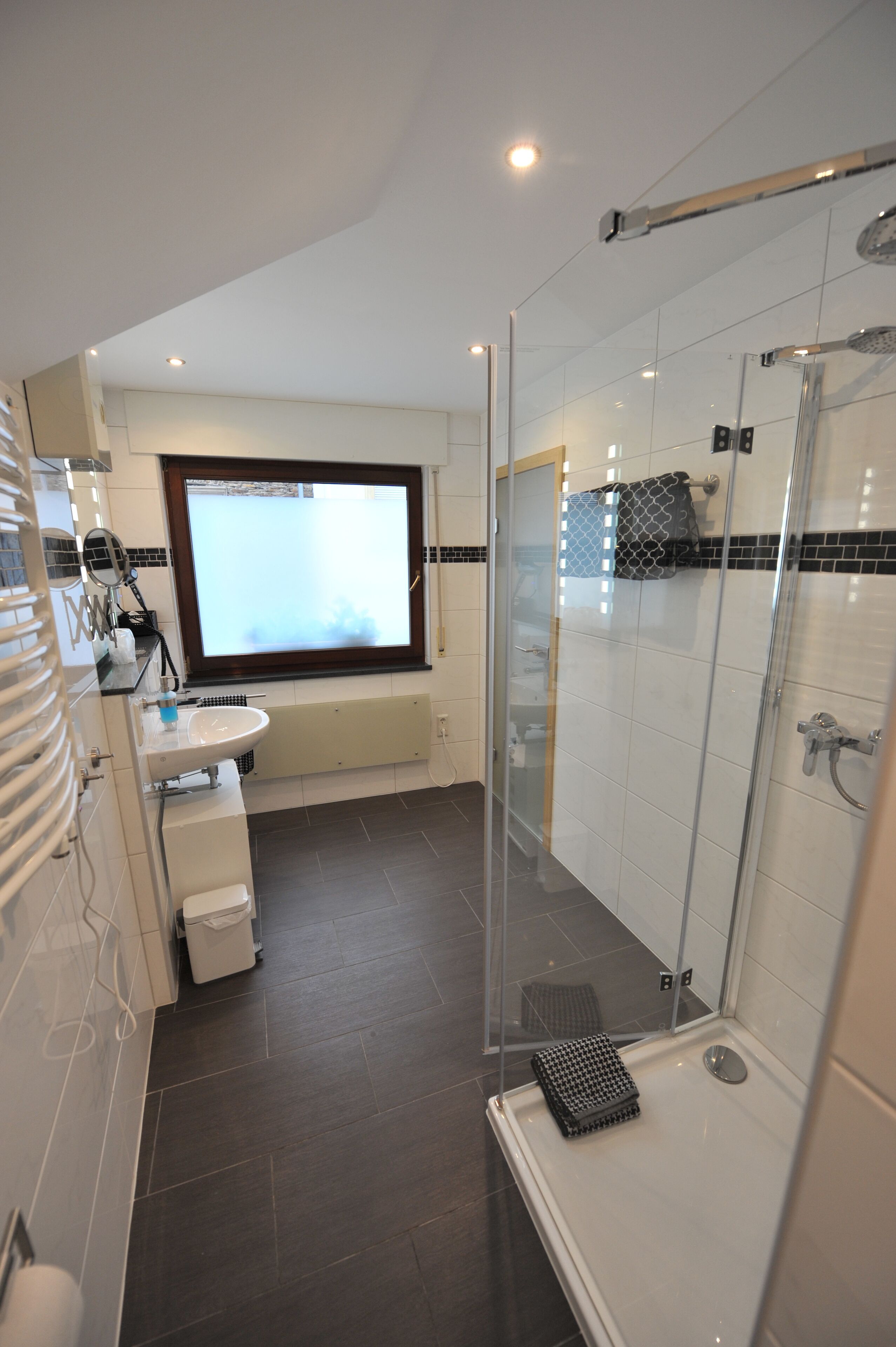 family double room | bathroom | deep-soaking bathtub, free toiletries, hair dryer, towels
