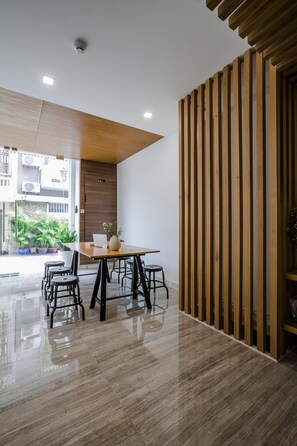 로비 좌석 공간